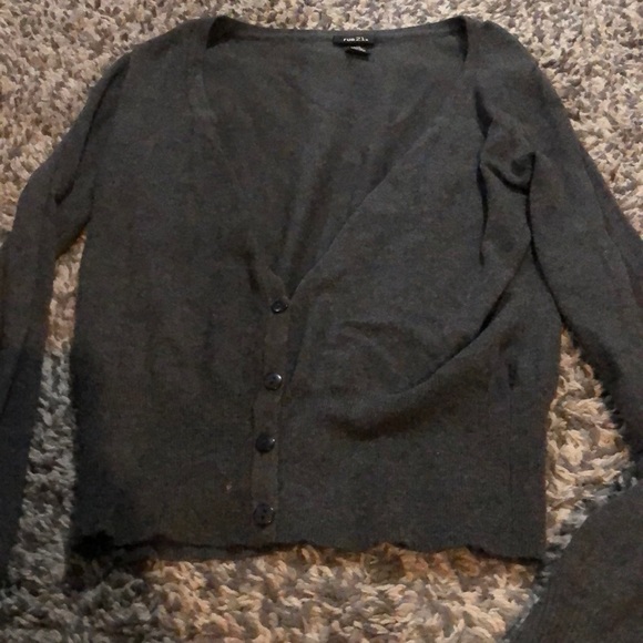 Cardigan - Picture 3 of 4